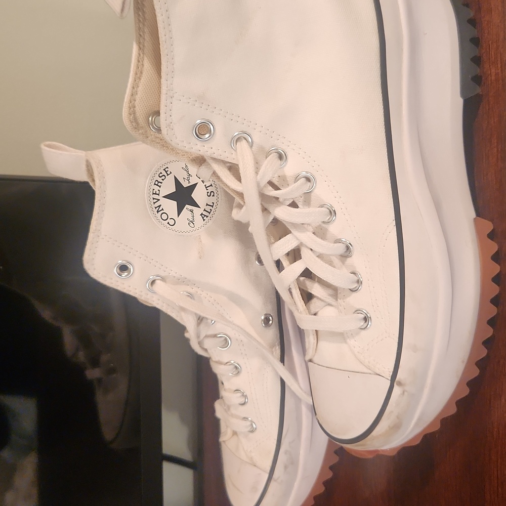 Chuck Taylor Converse